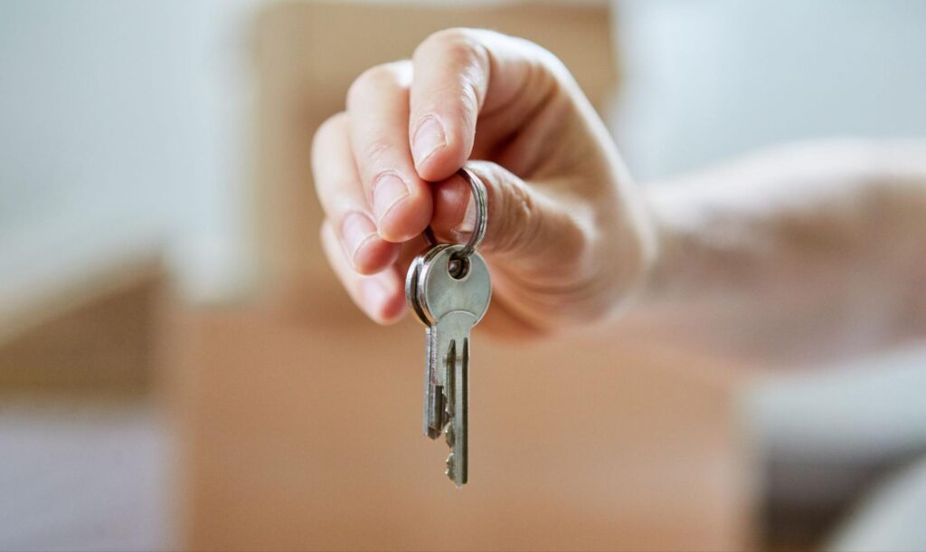 Schlüsselübergabe für Wohnungsauflösung aus der Ferne – Entrümpelung ohne Anwesenheit möglich
